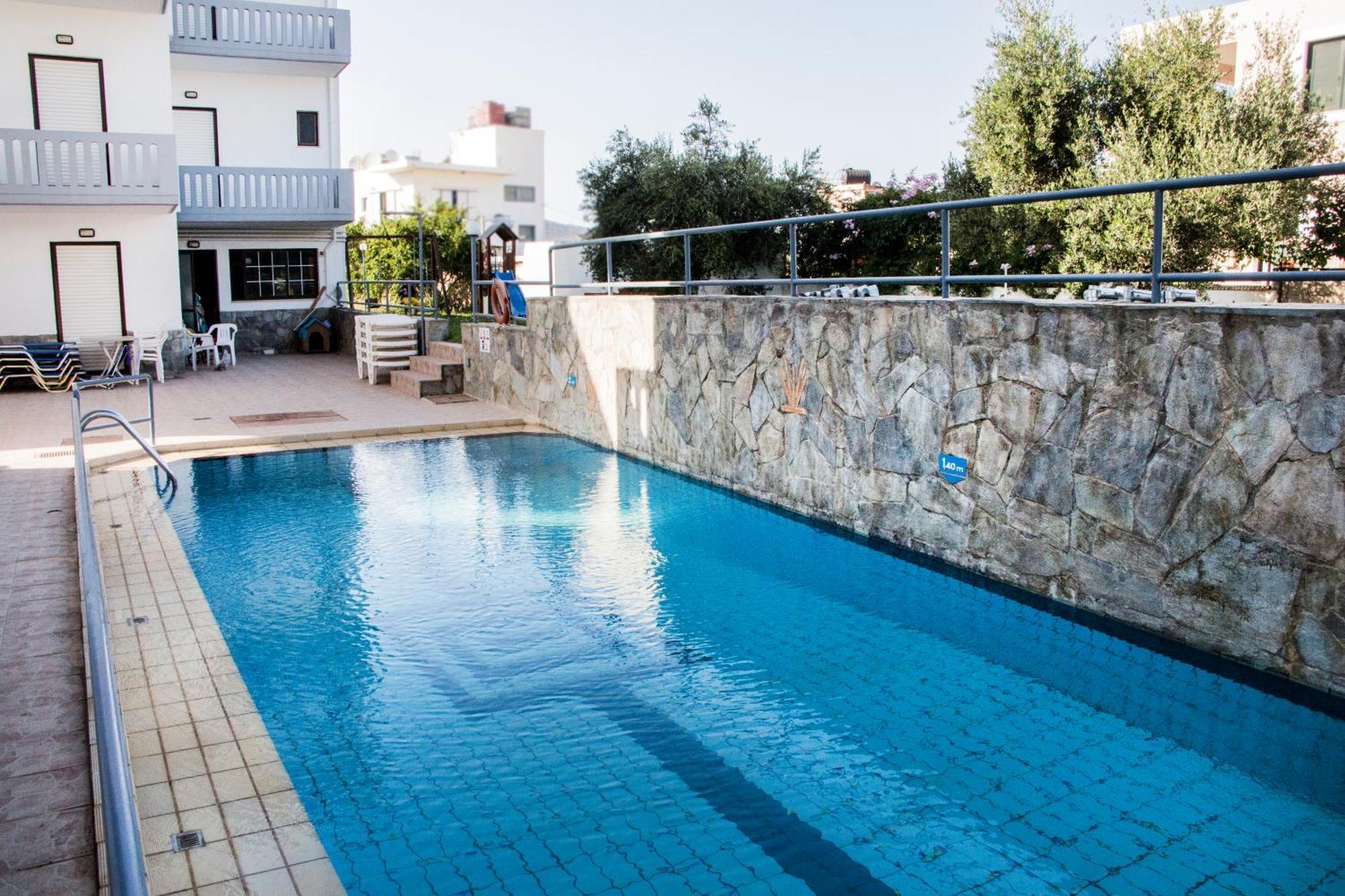 Popi Hotel Apartments Agia Marina (Crete)