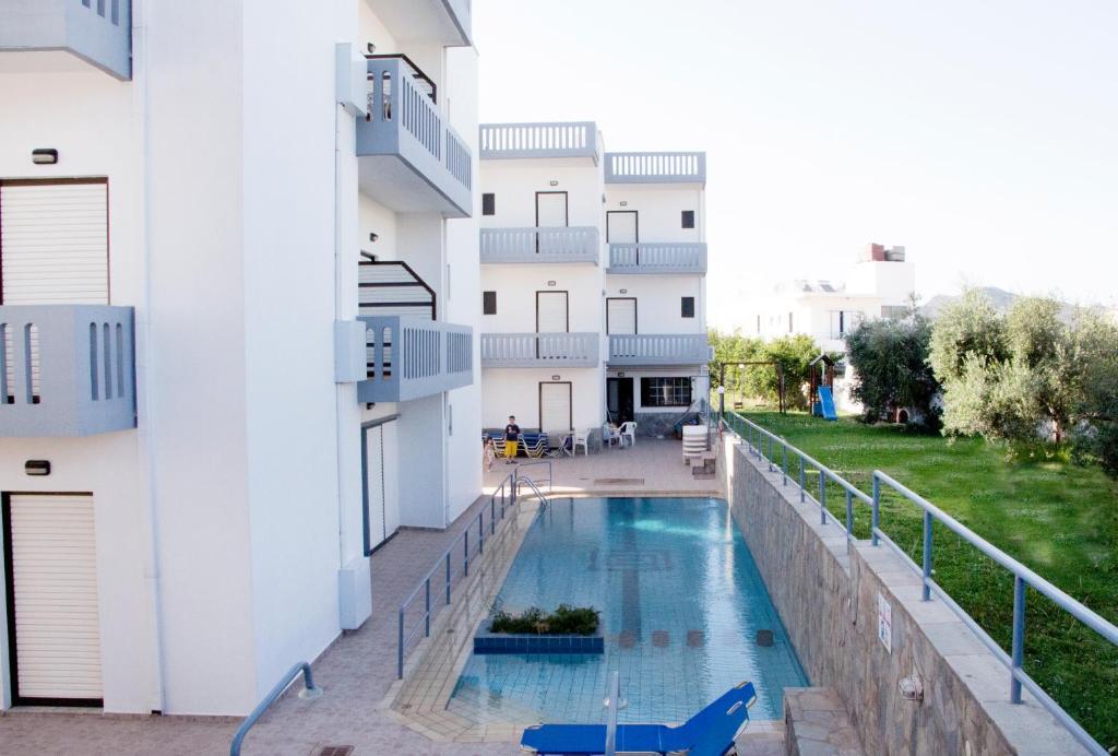 Aparthotel Popi Hotel Apartments 2*